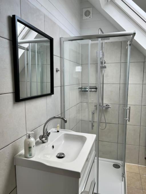 3 Bedroom Appartamento Londra