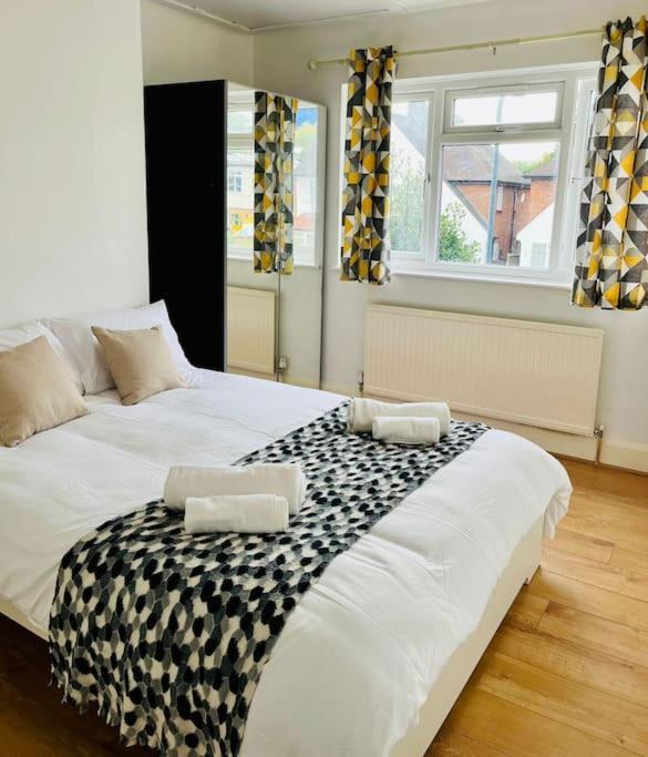 Appartamento 3 Bedroom Londra