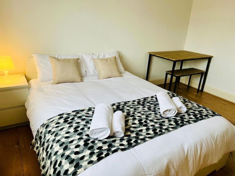 3 Bedroom * Londra
